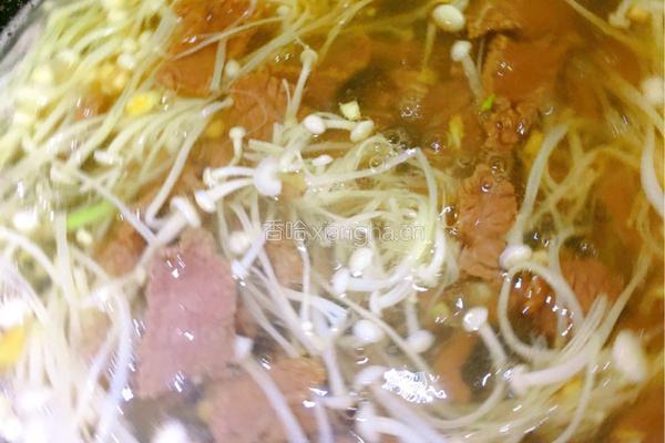 金针菇牛肉汤的做法图解4