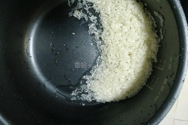 新疆抓饭(鸡肉版)的做法图解2
