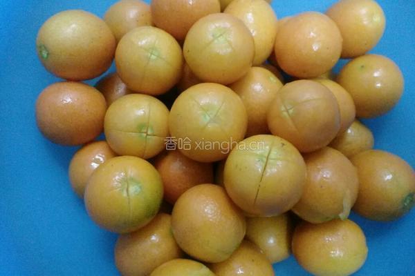 自制金桔蜜饯的做法图解1