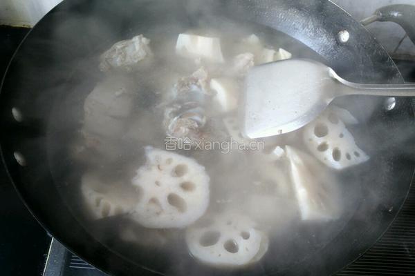 排骨藕汤的做法图解12