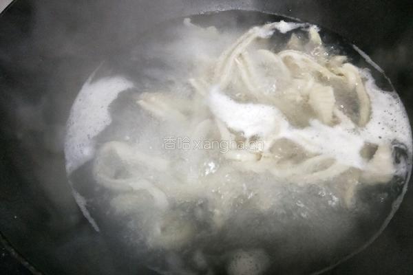 家常麻辣拌牛肚的做法图解3