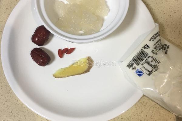 牛奶炖雪哈的做法图解2