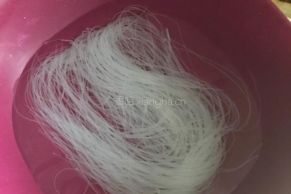 蒜蓉蒸虾的做法图解1