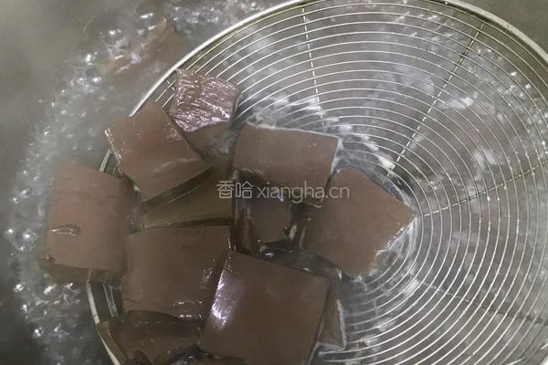 韭菜炒鸭血的做法图解5