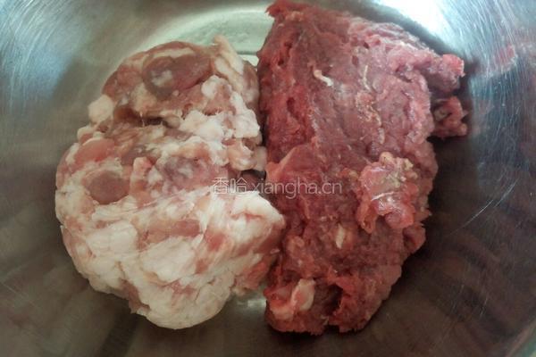 鸳鸯馅麦穗大蒸饺的做法图解5
