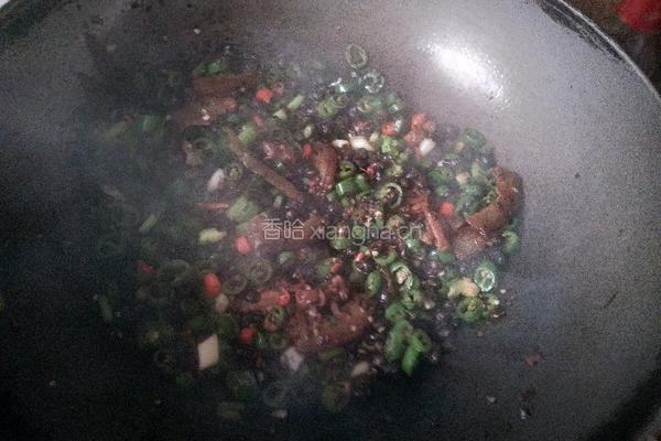 双椒白菜炒豆豉的做法图解6
