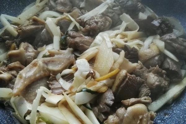 醋血鸭的做法图解7