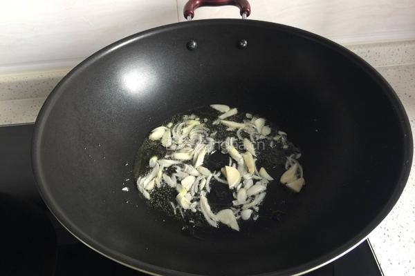 清炒茄丝的做法图解3