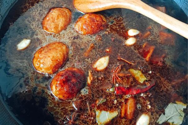 虎皮鸡蛋炖红烧肉的做法图解12
