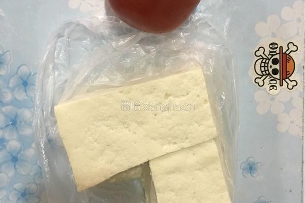 鲜豆腐炒西红柿(黄金魅惑)的做法图解1
