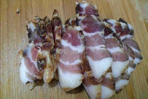 腊肉花菜的做法图解3