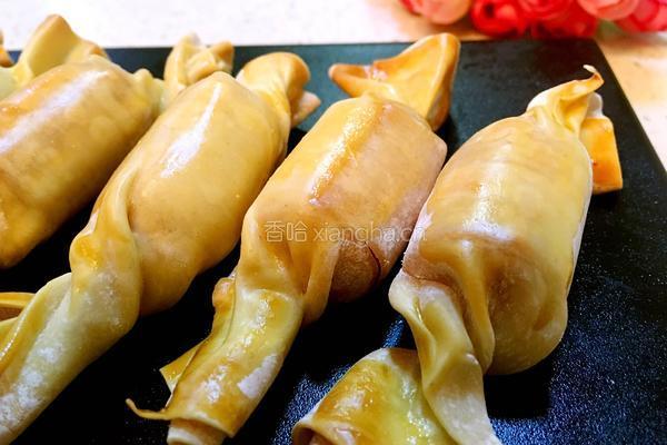 馄饨皮烤香肠的做法图解7