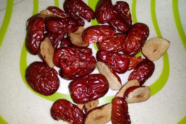 茶树菇排骨鸡爪汤的做法图解5