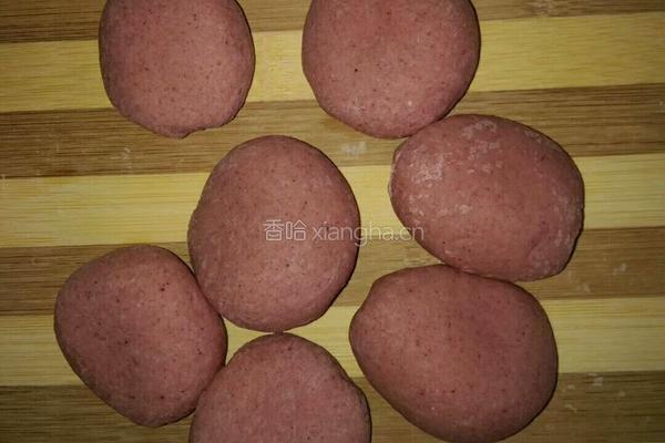 红米小鱼馒头的做法图解2