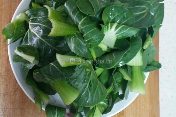蒜蓉青菜鹌鹑蛋的做法图解1