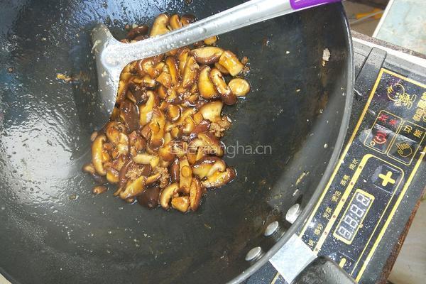 香菇扒油菜的做法图解8