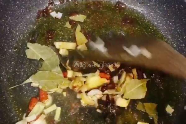 红烧鸡爪的做法图解5