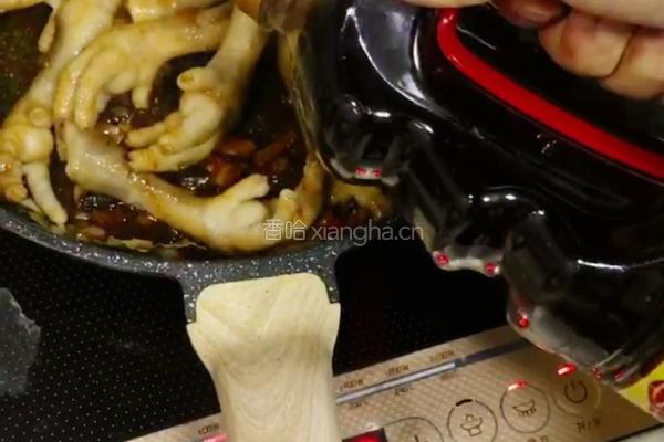 红烧鸡爪的做法图解8