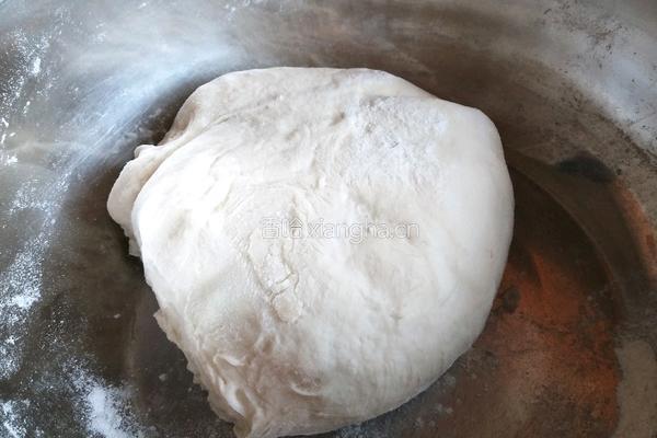 芝麻烧饼的做法图解1