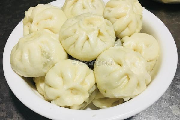 荠菜猪肉馅包子的做法图解19