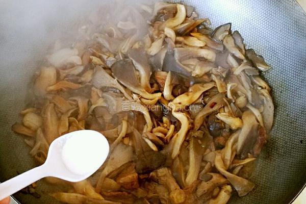 肉片炒蘑菇的做法图解9
