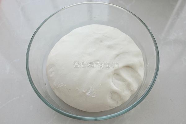 猪肉酸菜水饺的做法图解1