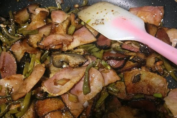 酸豆角腊肉焖饭的做法图解9