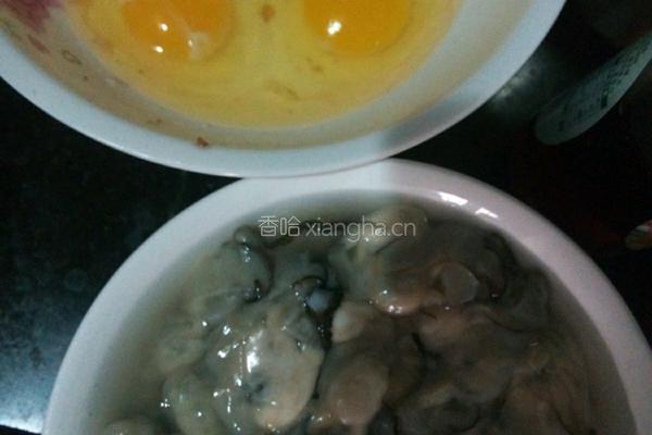 牡蛎煎蛋的做法图解1