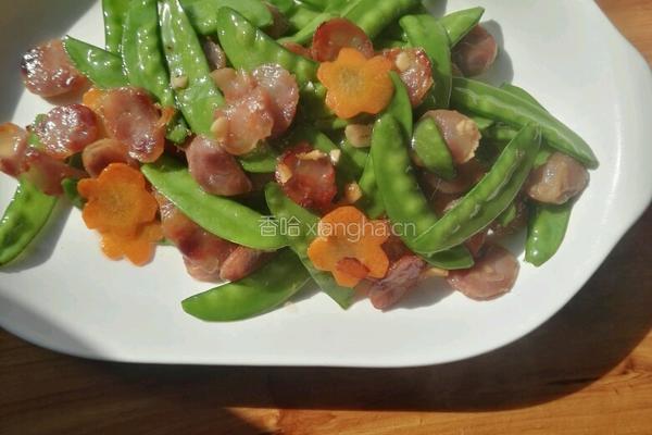 荷兰豆炒香肠的做法图解5