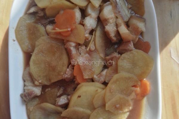 五花肉炖土豆片的做法图解7