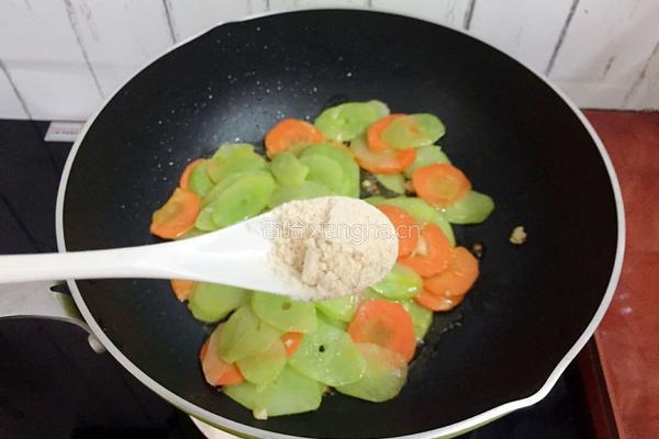 清炒莴笋片的做法图解9