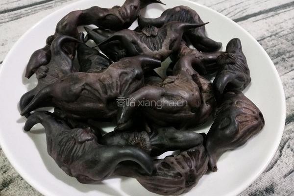 盐水菱角的做法图解5