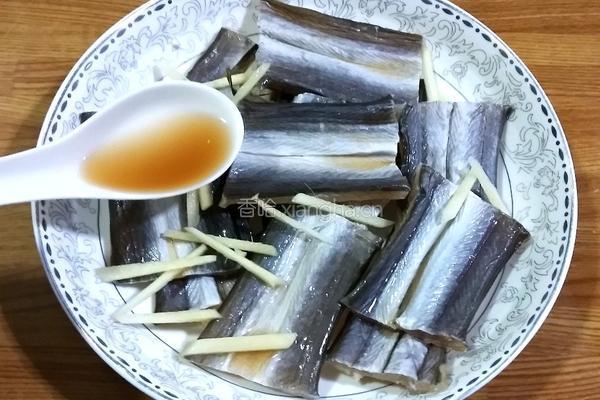 蒸鳗鱼干的做法图解4