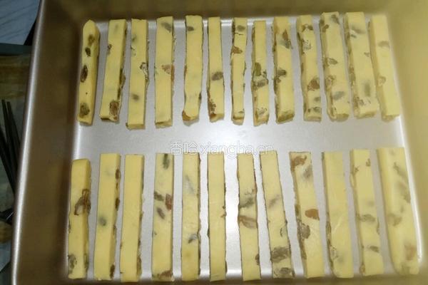 葡萄干饼干条的做法图解11