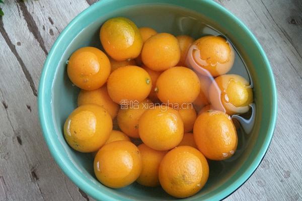金桔罐头的做法图解3