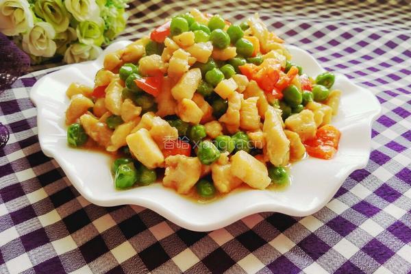 豌豆炒鸡丁的做法图解1