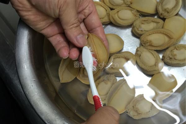 发菜扣干鲍鱼的做法图解1