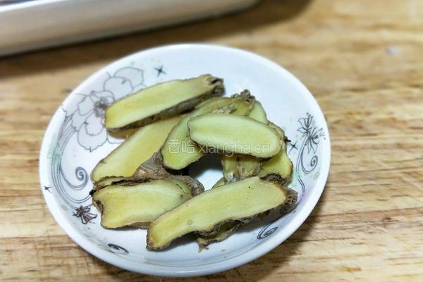 川味清蒸武昌鱼的做法图解3