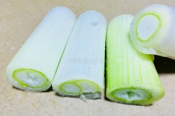 香菇酱辣炒雪豆的做法图解3
