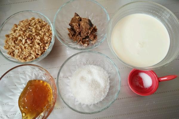 太妃花生糖的做法图解1