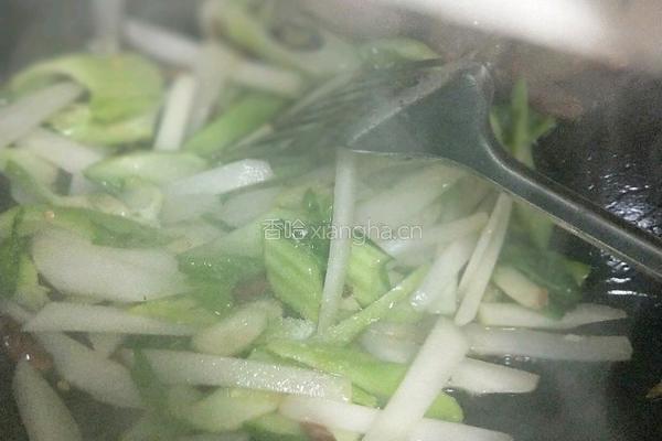 农家腊肉炒棒菜的做法图解14