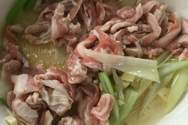 羊肉片炒香菜的做法图解6