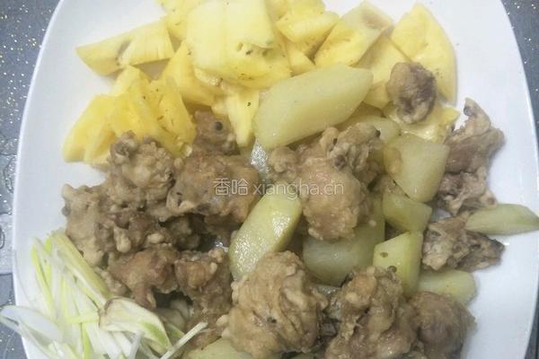 鲁菜大师蒋家常菜黄闷菠萝鸡块的做法图解4