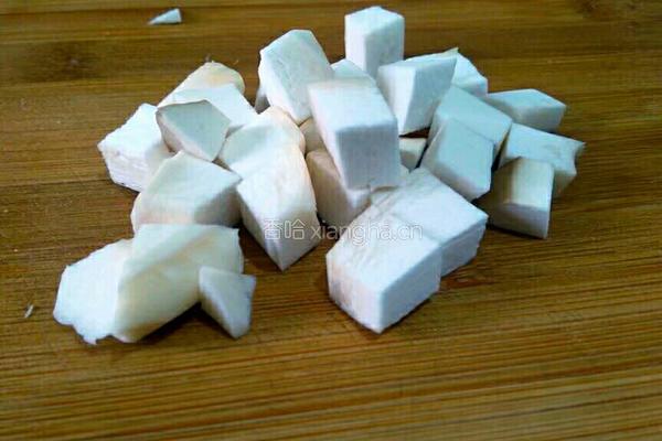 杏鲍菇炒鸡丁的做法图解8