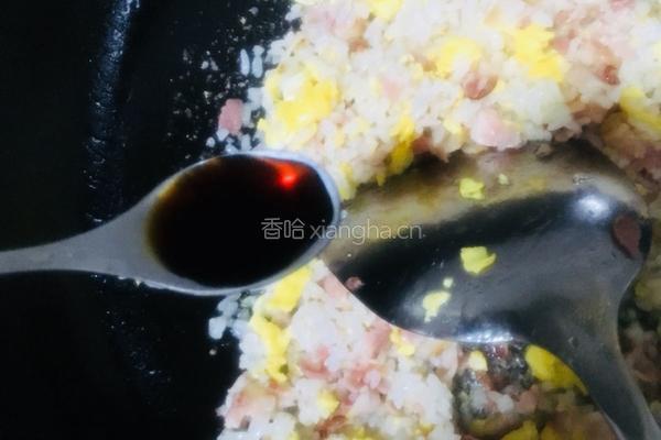 培根鸡蛋炒饭的做法图解18