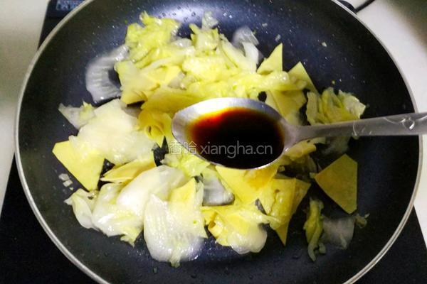 白菜炒干豆腐的做法图解8