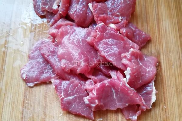 牛肉荷兰豆苗汤的做法图解3