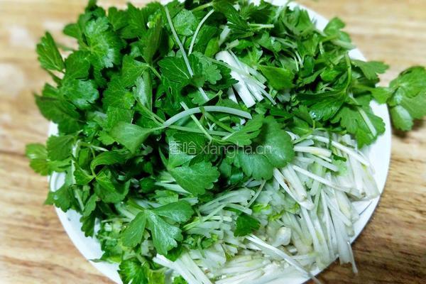 芹菜炒牛肉 的做法图解3