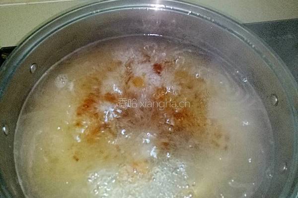 雪燕桃胶炖牛奶的做法图解6