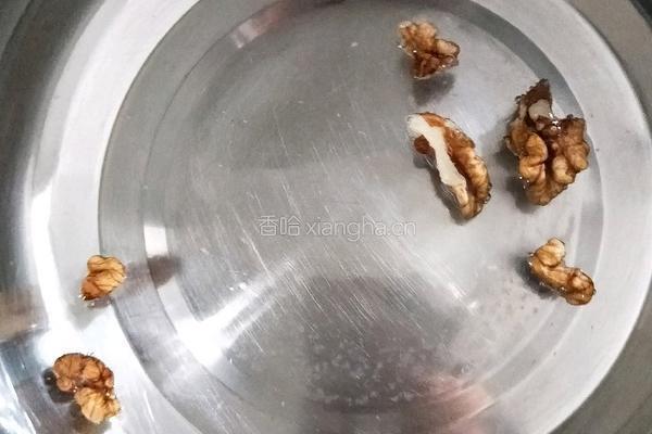 小米核桃粥的做法图解2